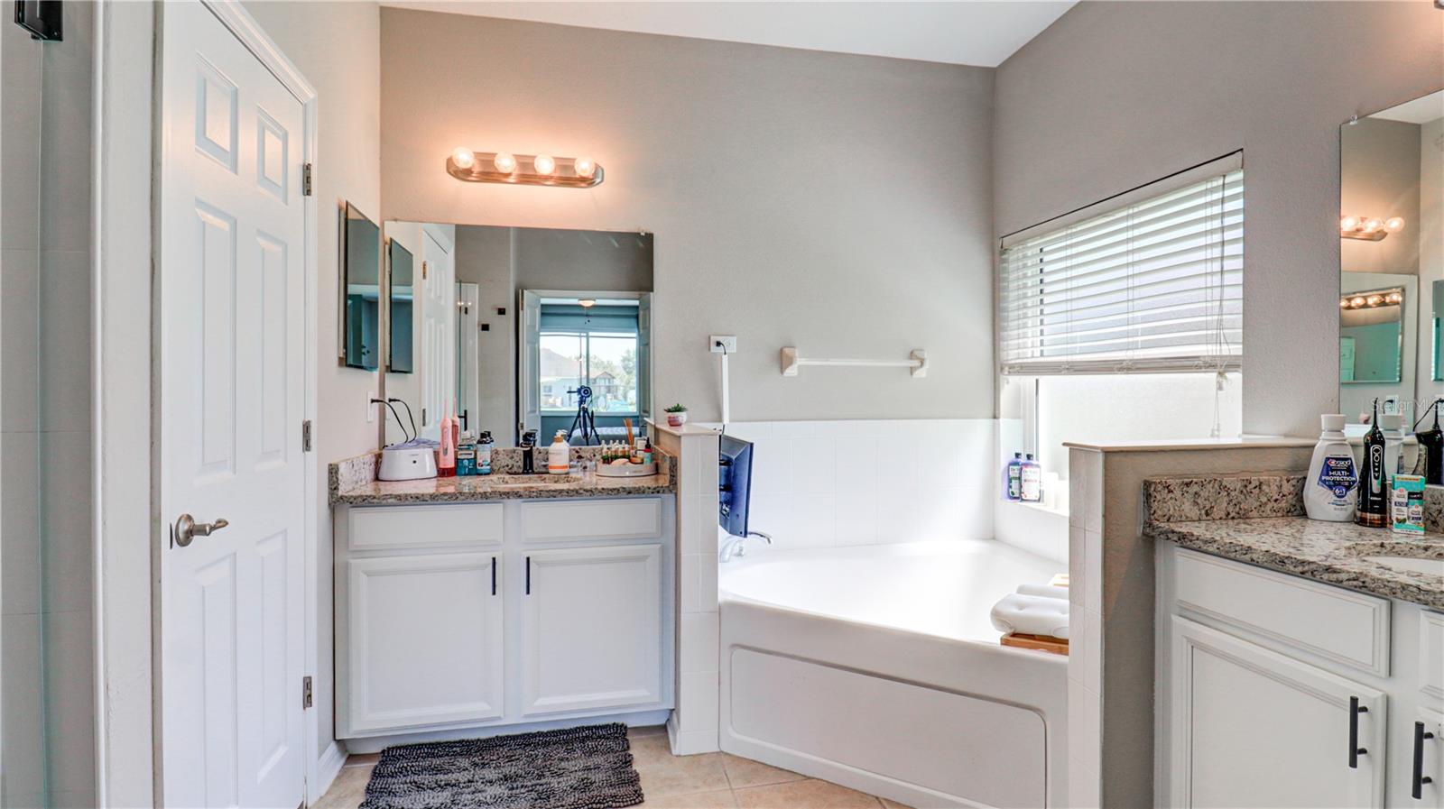 5725 JUSTICIA LOOP, LAND O LAKES, FL — photo 24