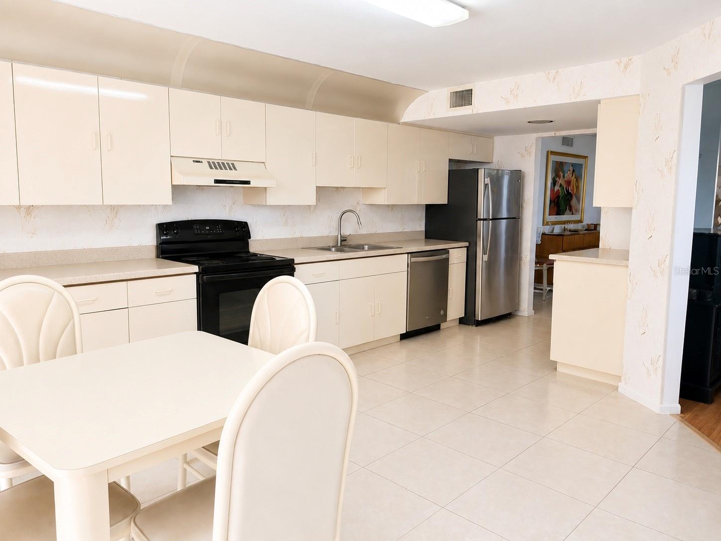 4770 FOUNTAINS DR S #302, LAKE WORTH, FL — photo 4