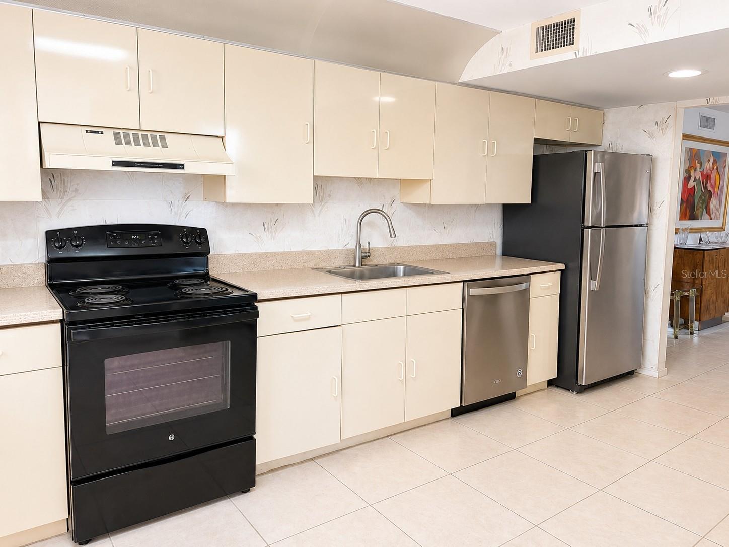 4770 FOUNTAINS DR S #302, LAKE WORTH, FL — photo 3