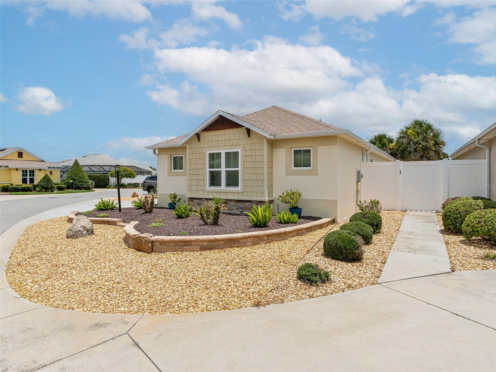 2877 FEUSTEL AVE, THE VILLAGES, FL — photo 5