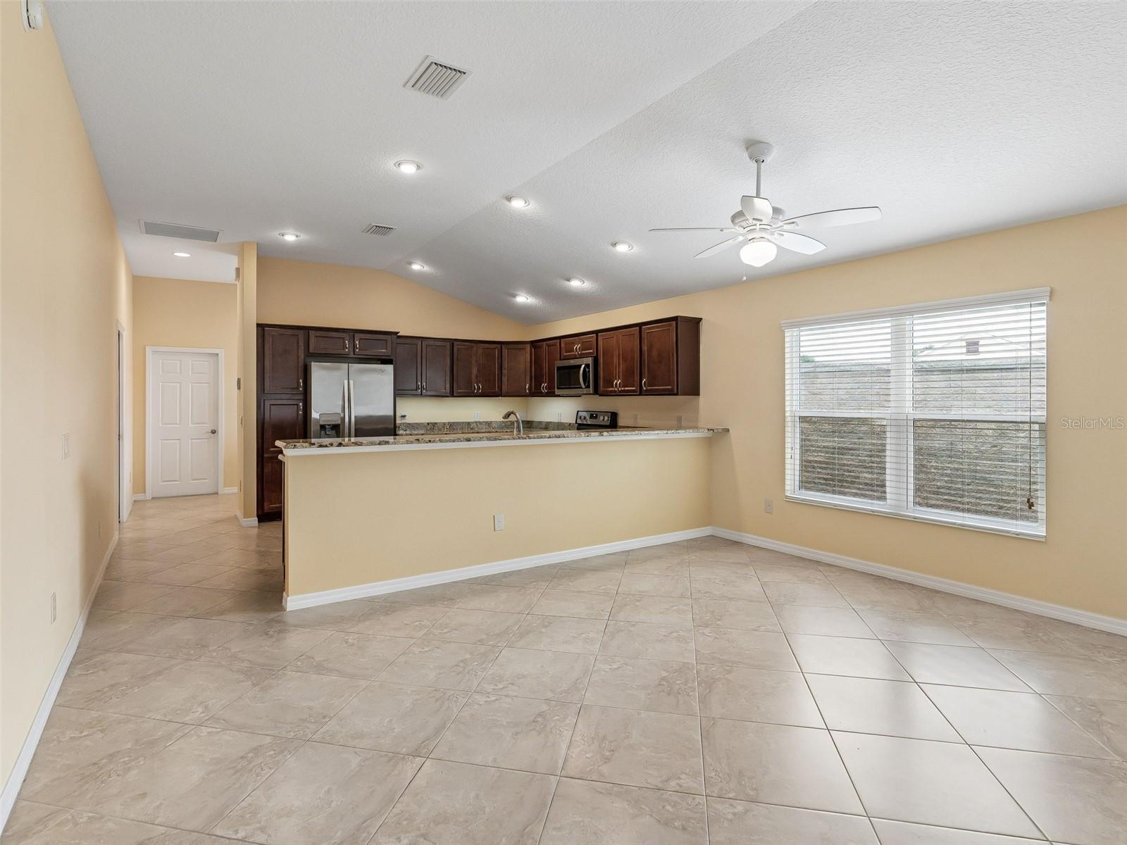 2877 FEUSTEL AVE, THE VILLAGES, FL — photo 17