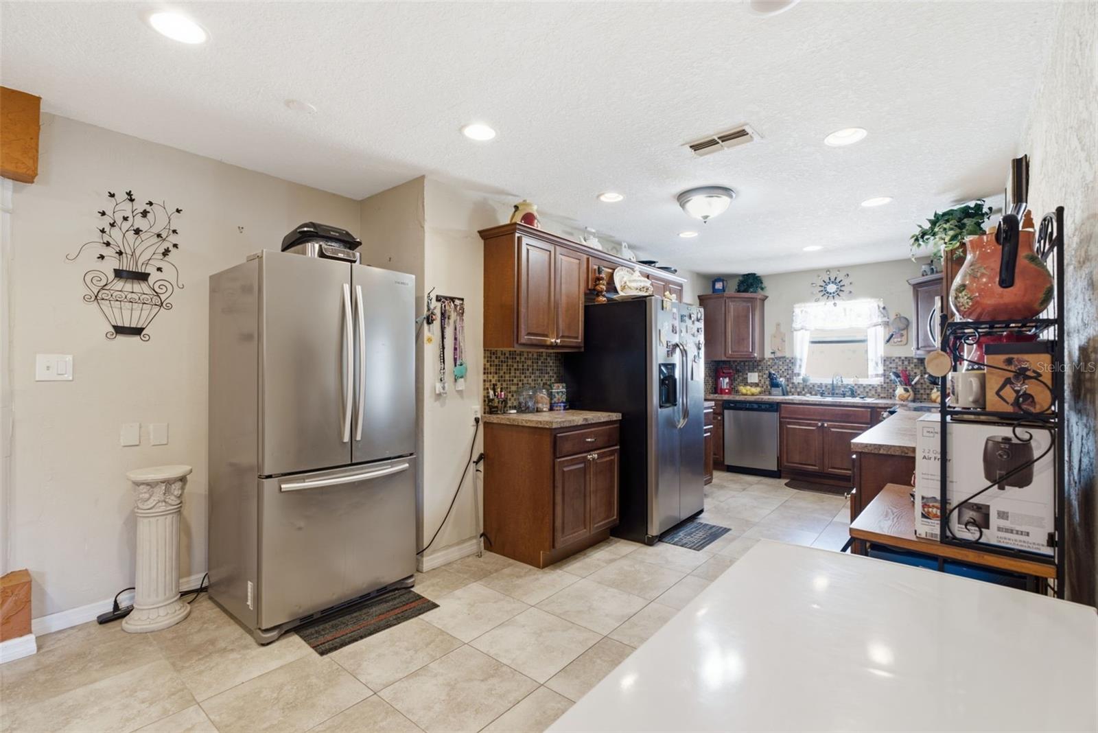 701 58TH AVE S, ST PETERSBURG, FL — photo 11
