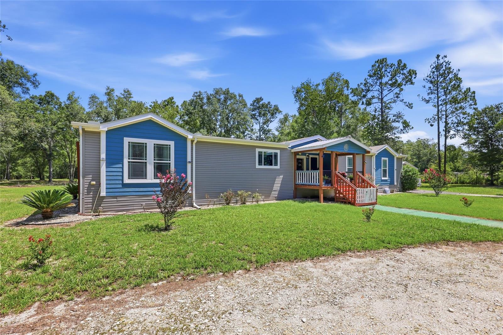 12185 198TH TER, O'BRIEN, FL — photo 3