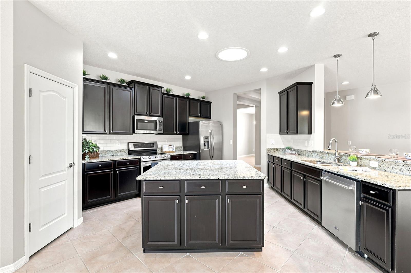 471 BREEDERS CUP CT, DELAND, FL — photo 19