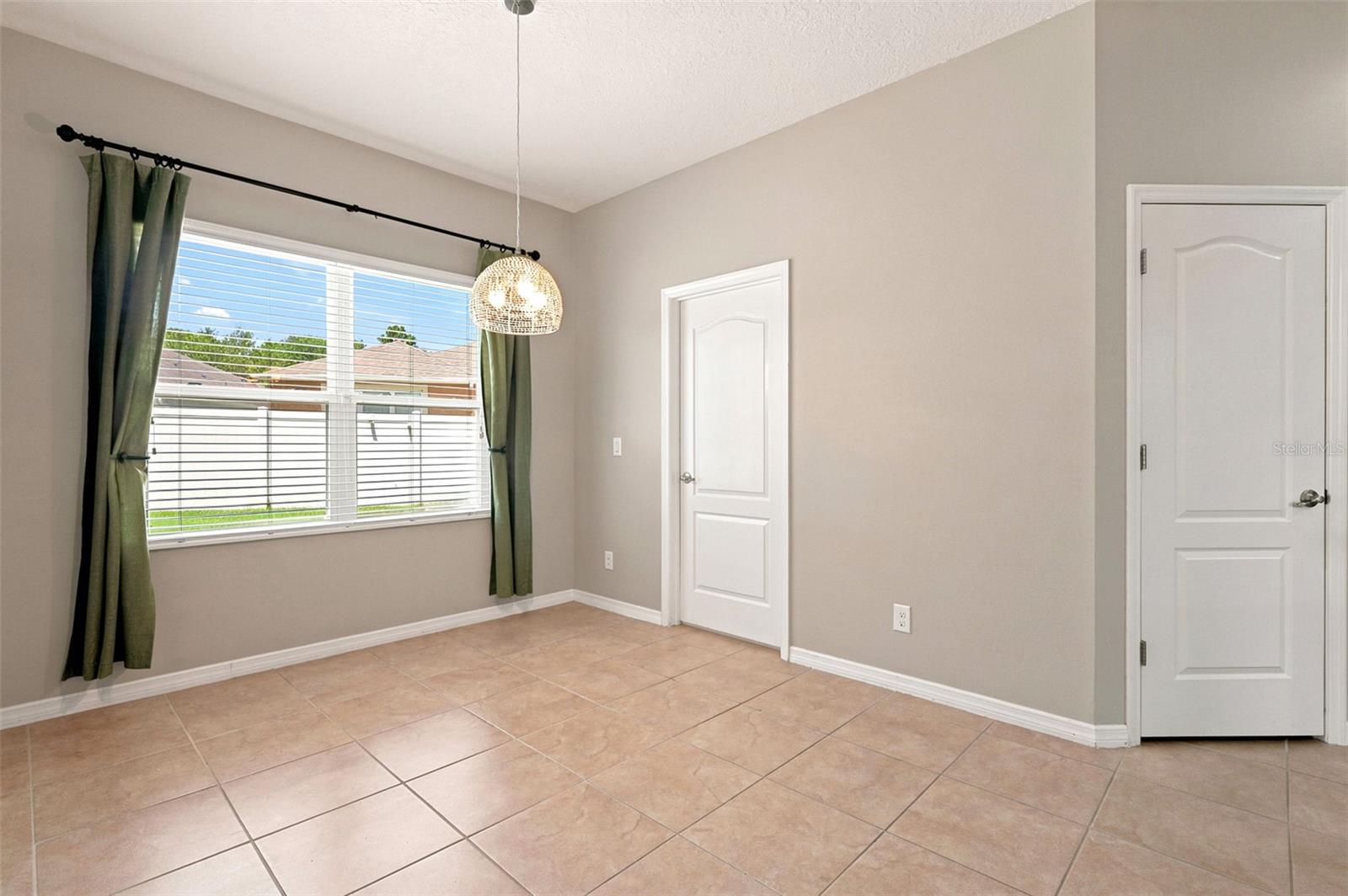 471 BREEDERS CUP CT, DELAND, FL — photo 24