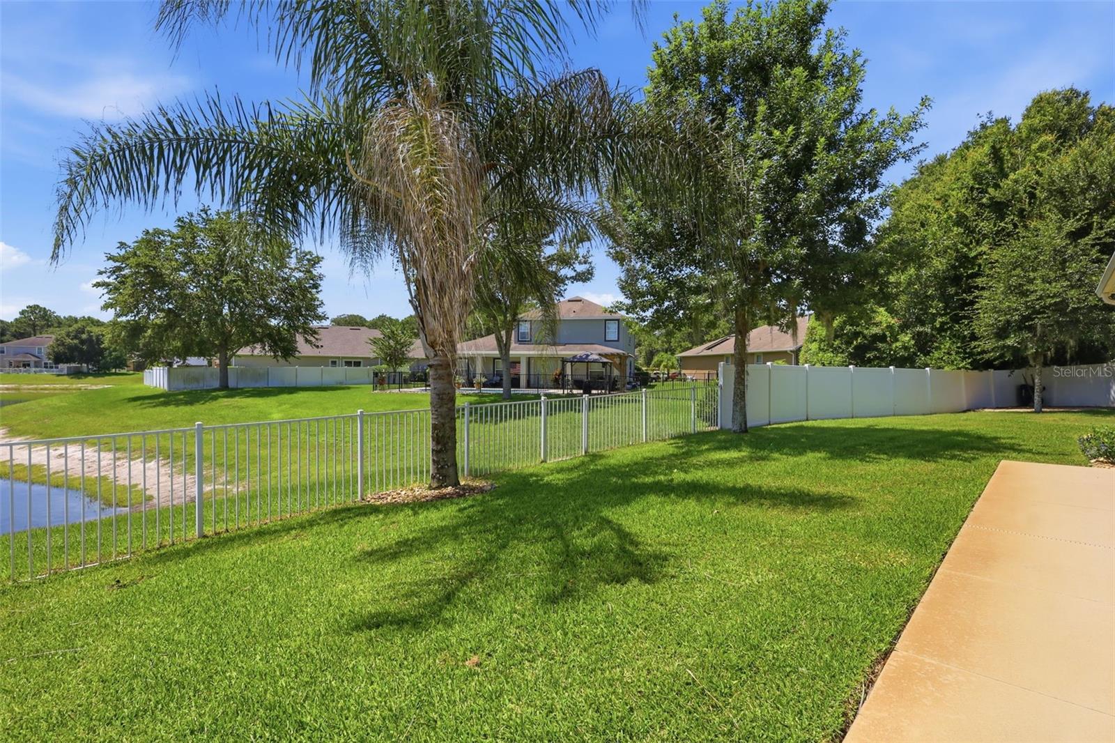 471 BREEDERS CUP CT, DELAND, FL — photo 52