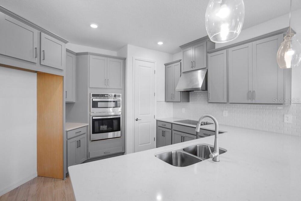 735 STEEL DR, APOLLO BEACH, FL — photo 9