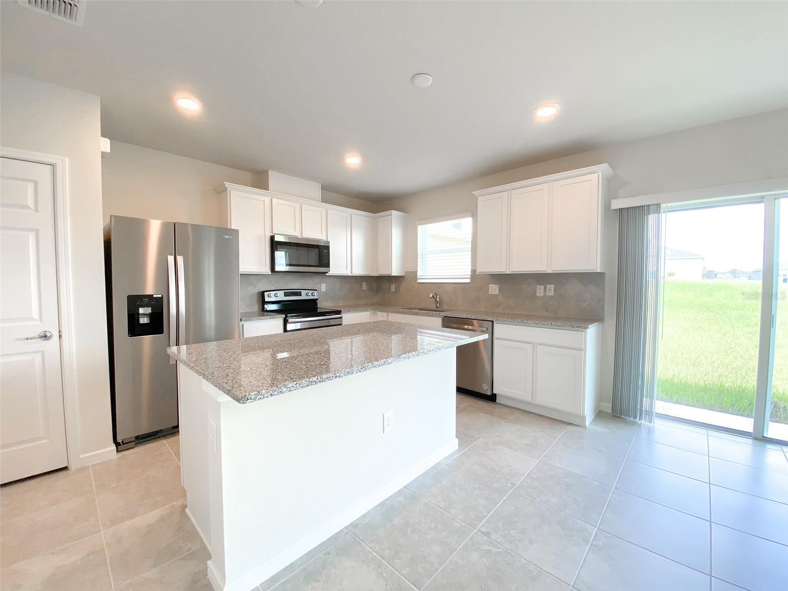 1579 ASPEN AVE, DAVENPORT, FL — photo 8