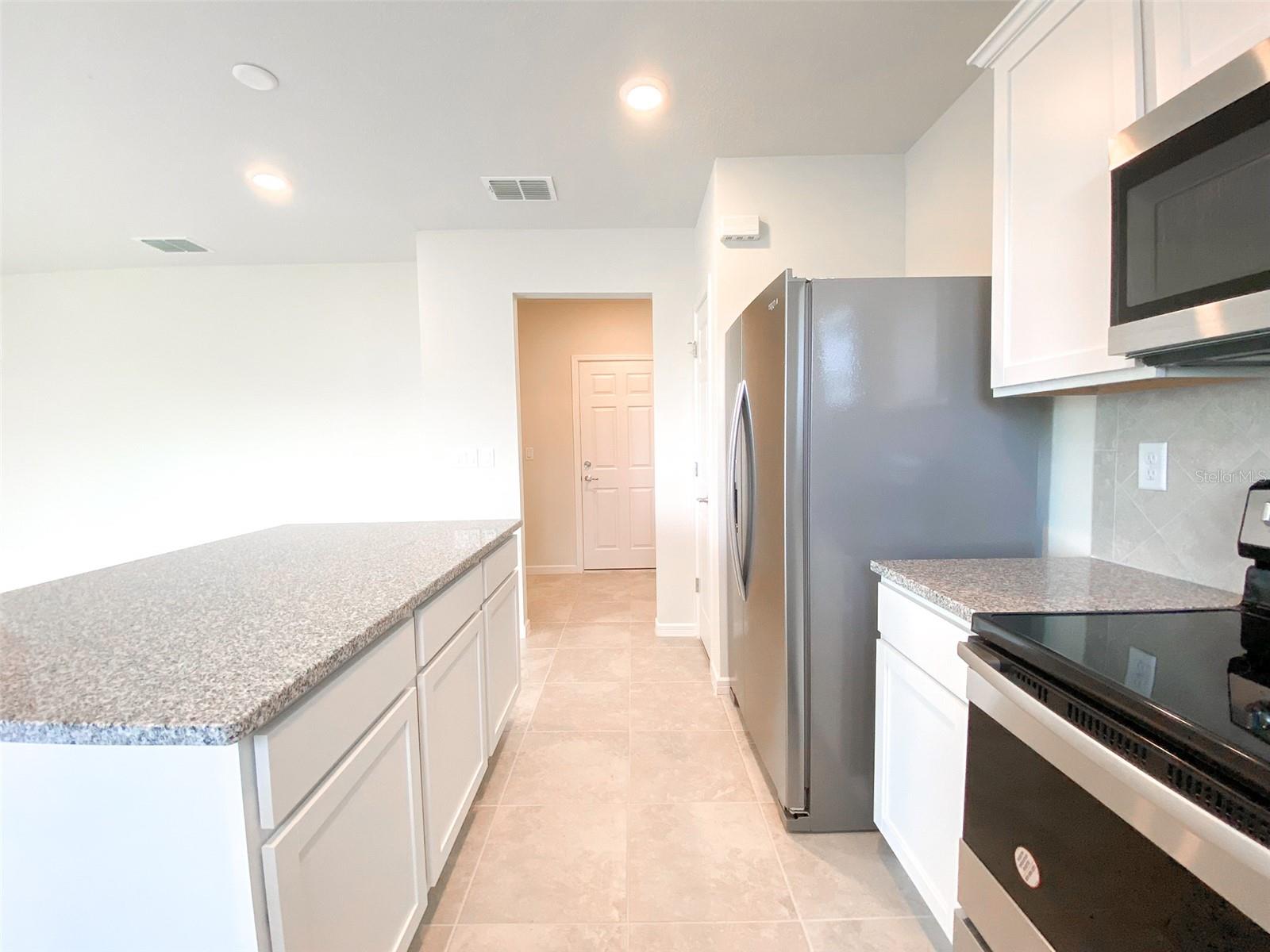 1579 ASPEN AVE, DAVENPORT, FL — photo 10