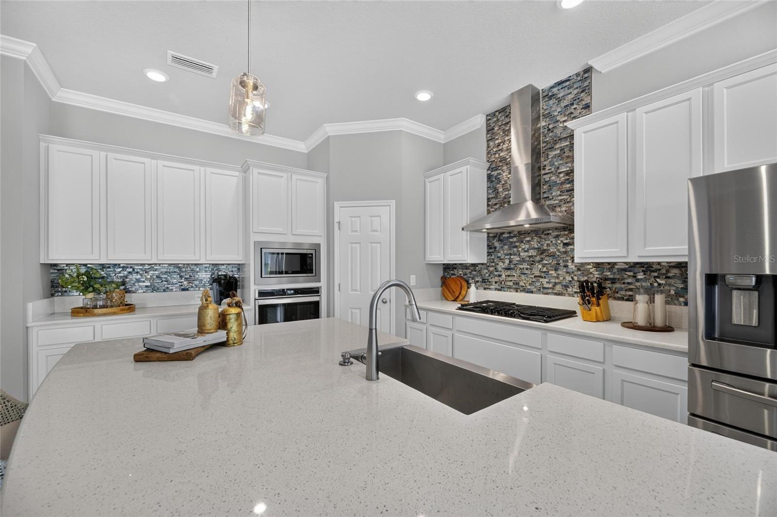 7322 PARADISO DR, APOLLO BEACH, FL — photo 27