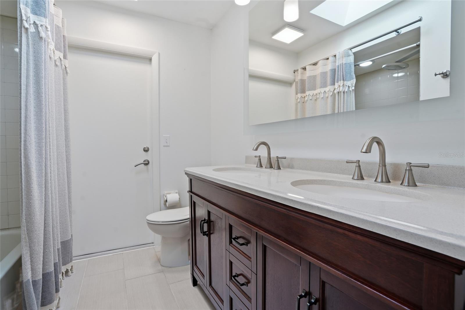 15908 HAMPTON VILLAGE DR, TAMPA, FL — photo 28