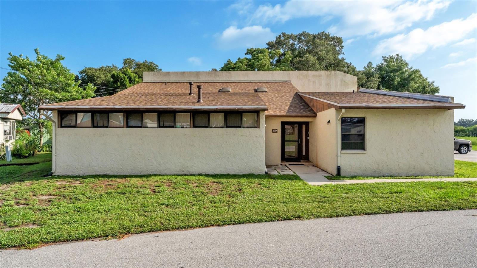 1880 N CRYSTAL LAKE DR #69, LAKELAND, FL