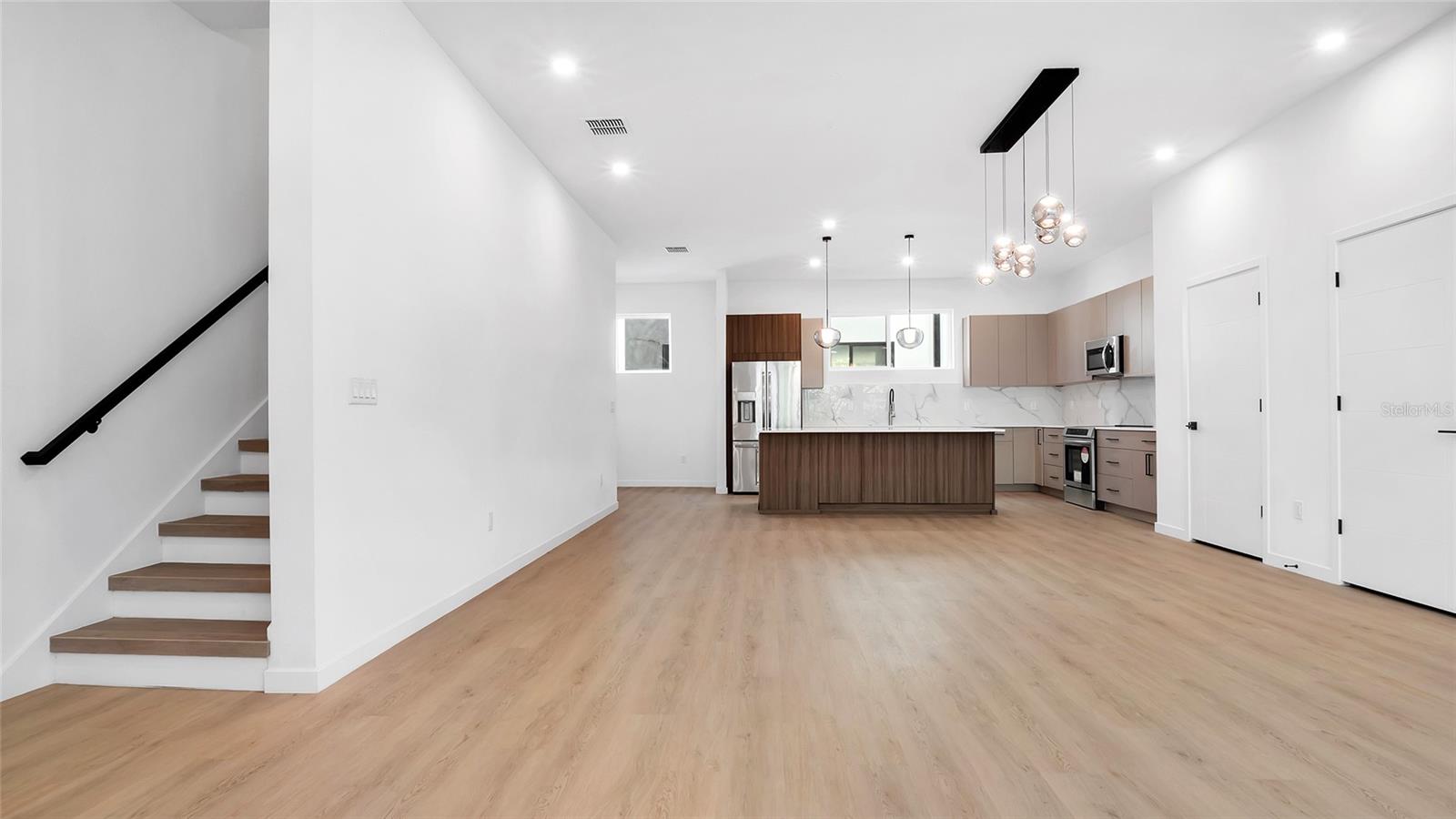 2114 4TH ST S #7, ST PETERSBURG, FL — photo 18