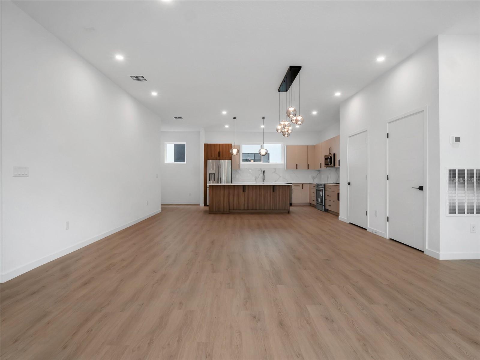 2114 4TH ST S #7, ST PETERSBURG, FL — photo 21