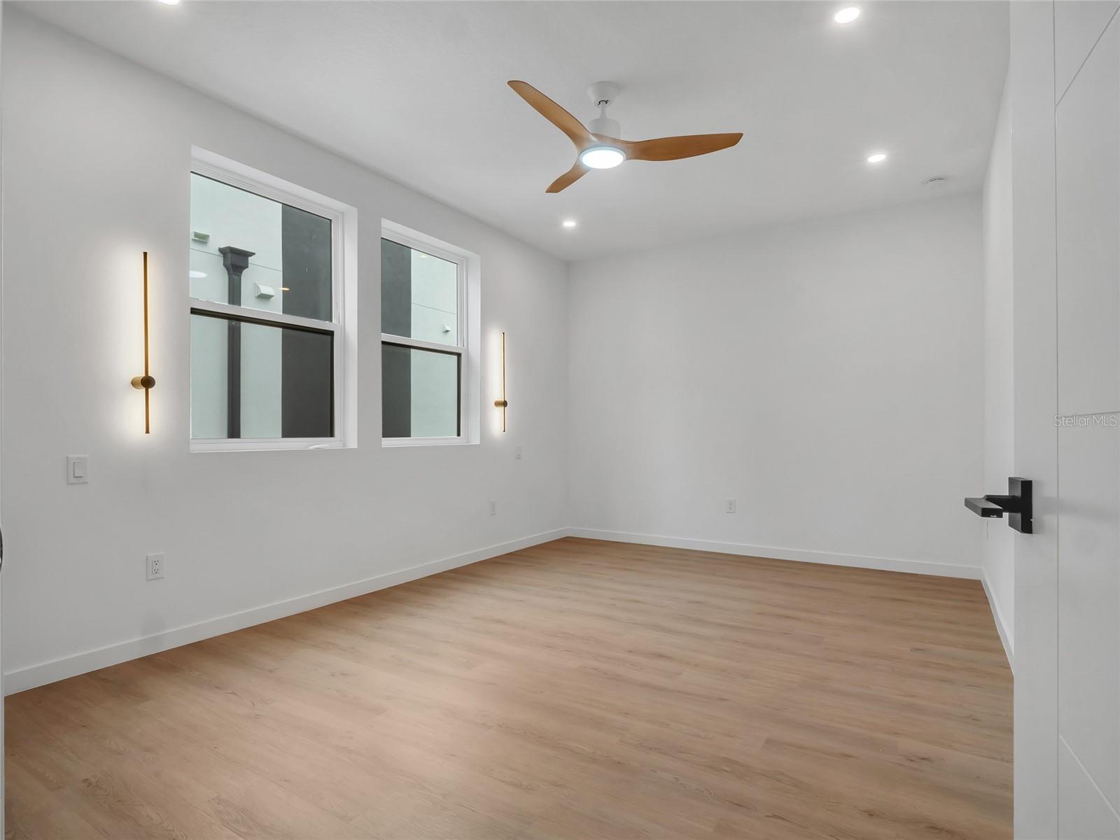 2114 4TH ST S #7, ST PETERSBURG, FL — photo 24