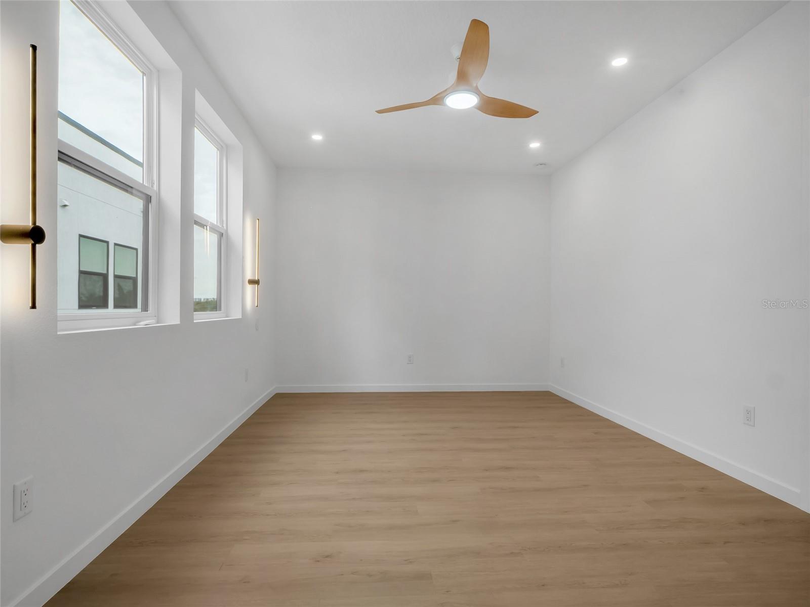 2114 4TH ST S #7, ST PETERSBURG, FL — photo 26