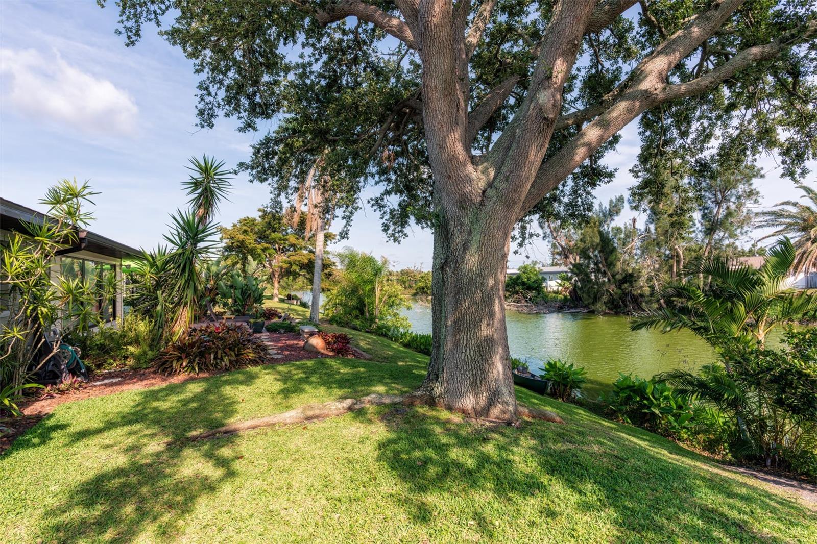 2360 BAL HARBOUR DR, VENICE, FL — photo 60