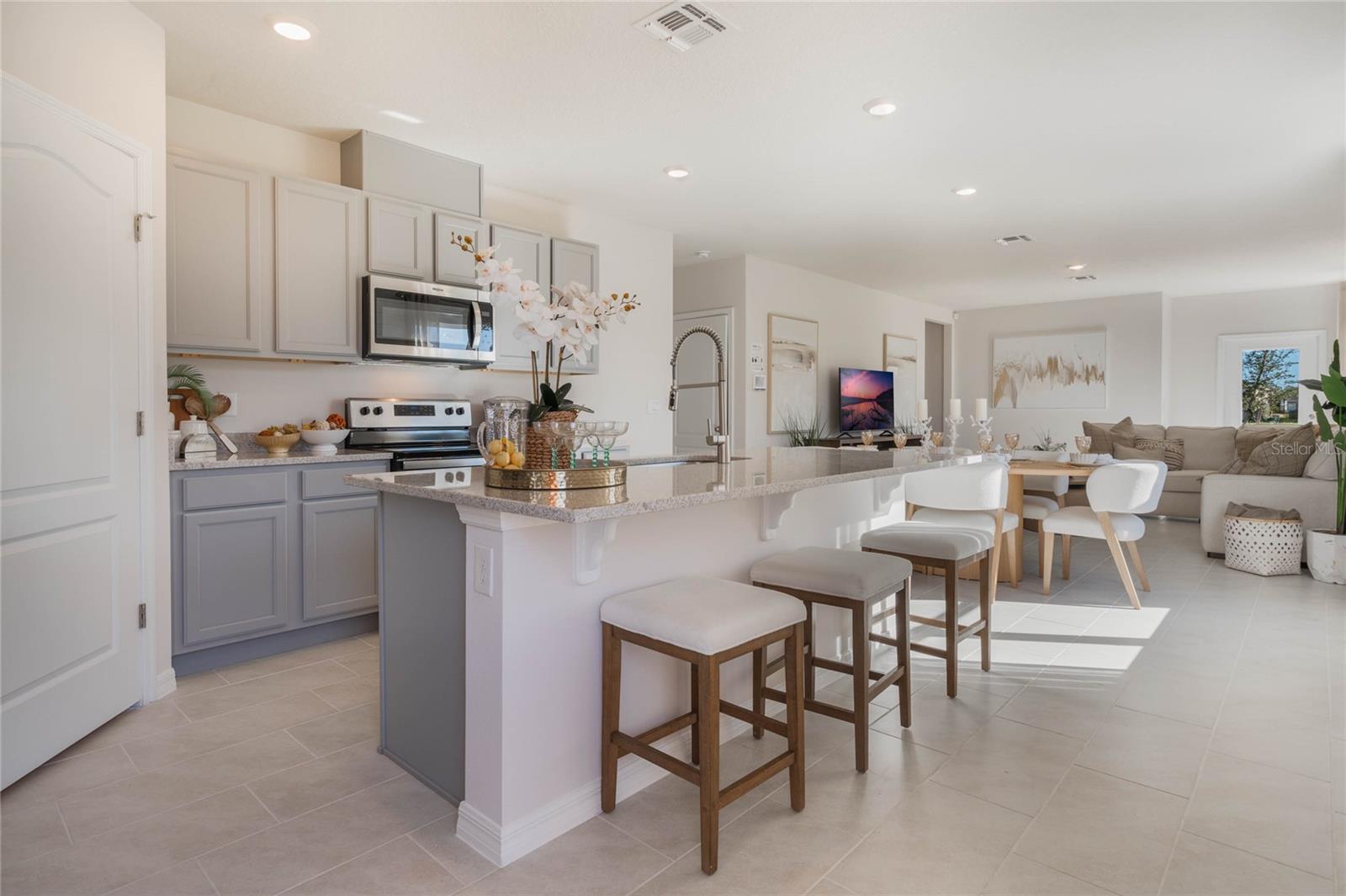 3023 VICEROY, POINCIANA, FL — photo 9