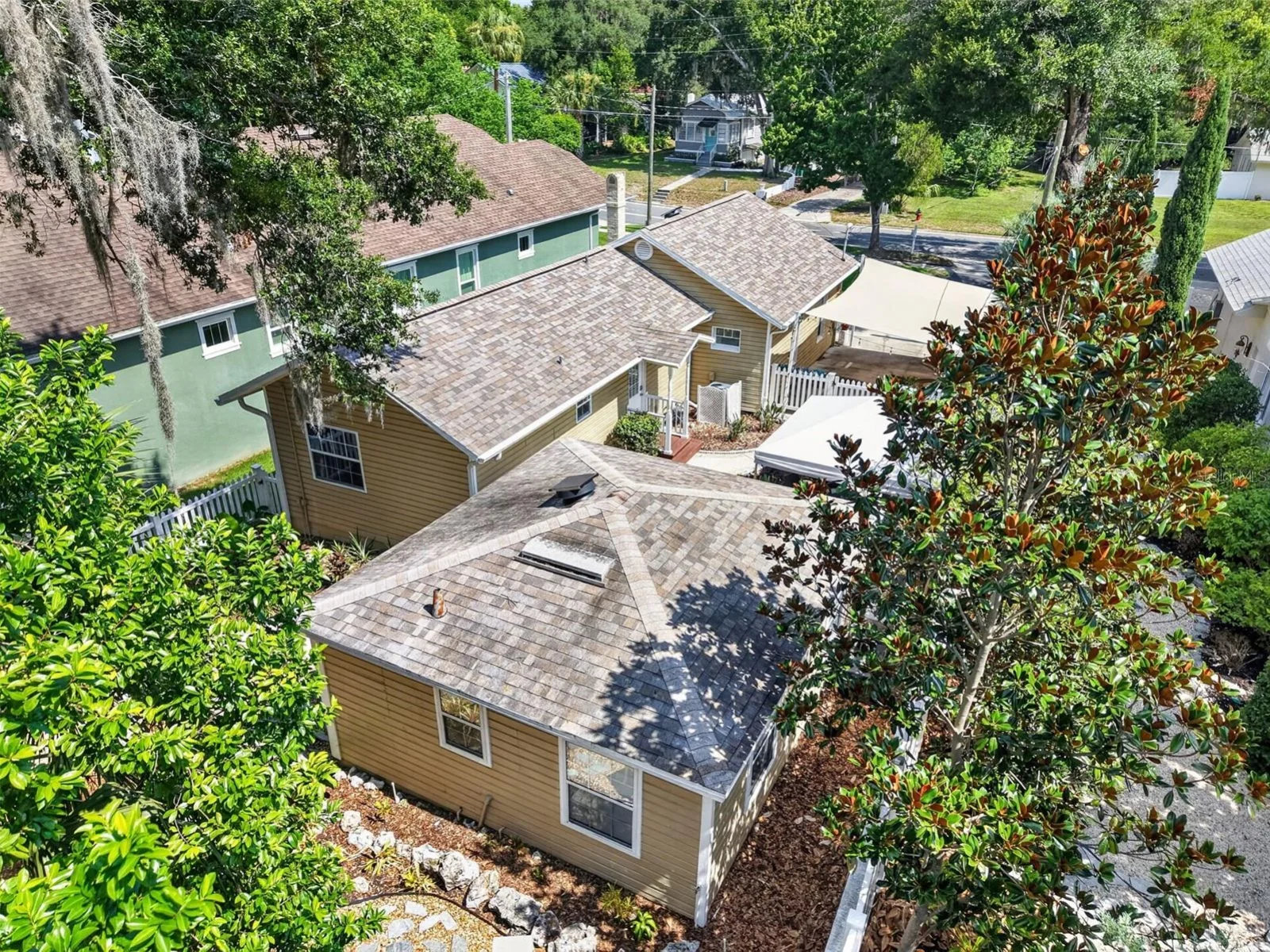 418 E 10TH AVE, MOUNT DORA, FL — photo 47