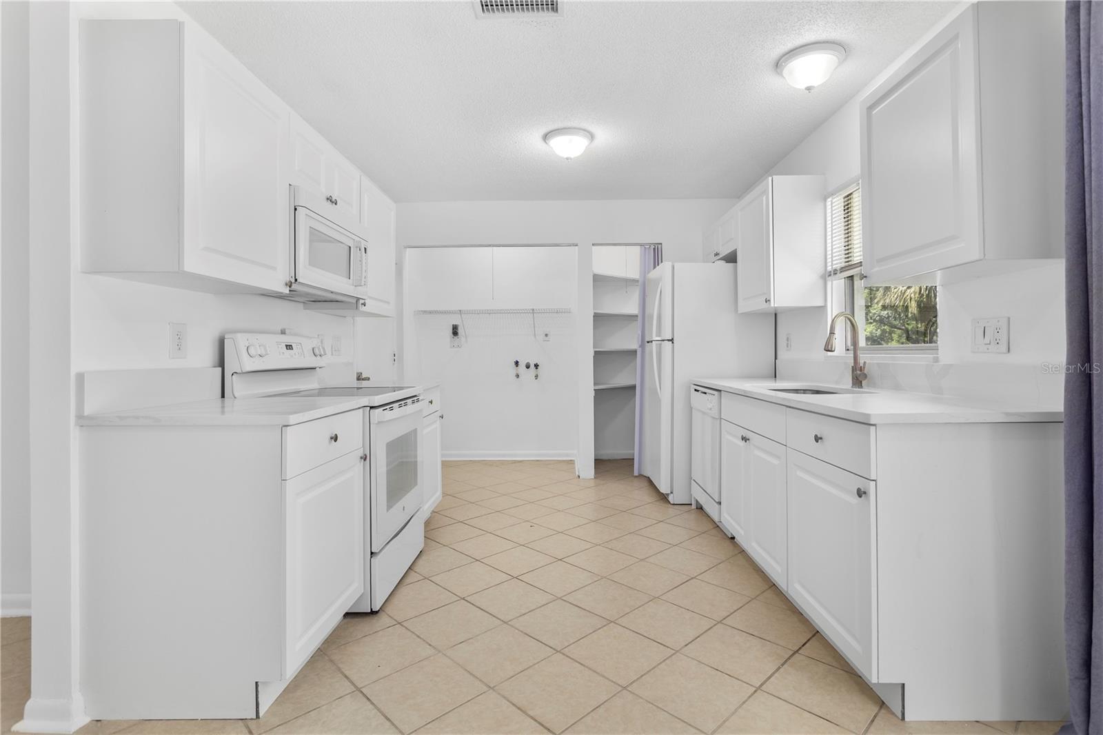 1921 BONNEVILLE DR, ORLANDO, FL — photo 18