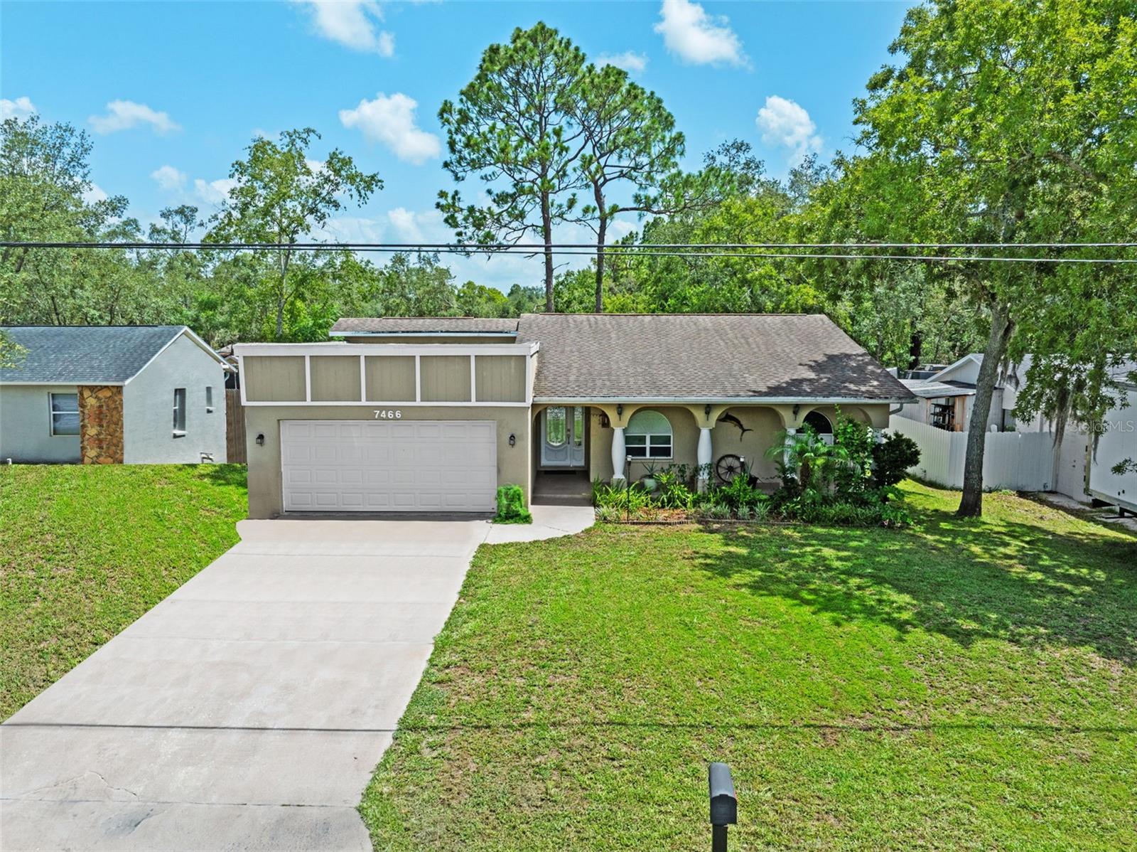 7466 APACHE TRL, SPRING HILL, FL — photo 2