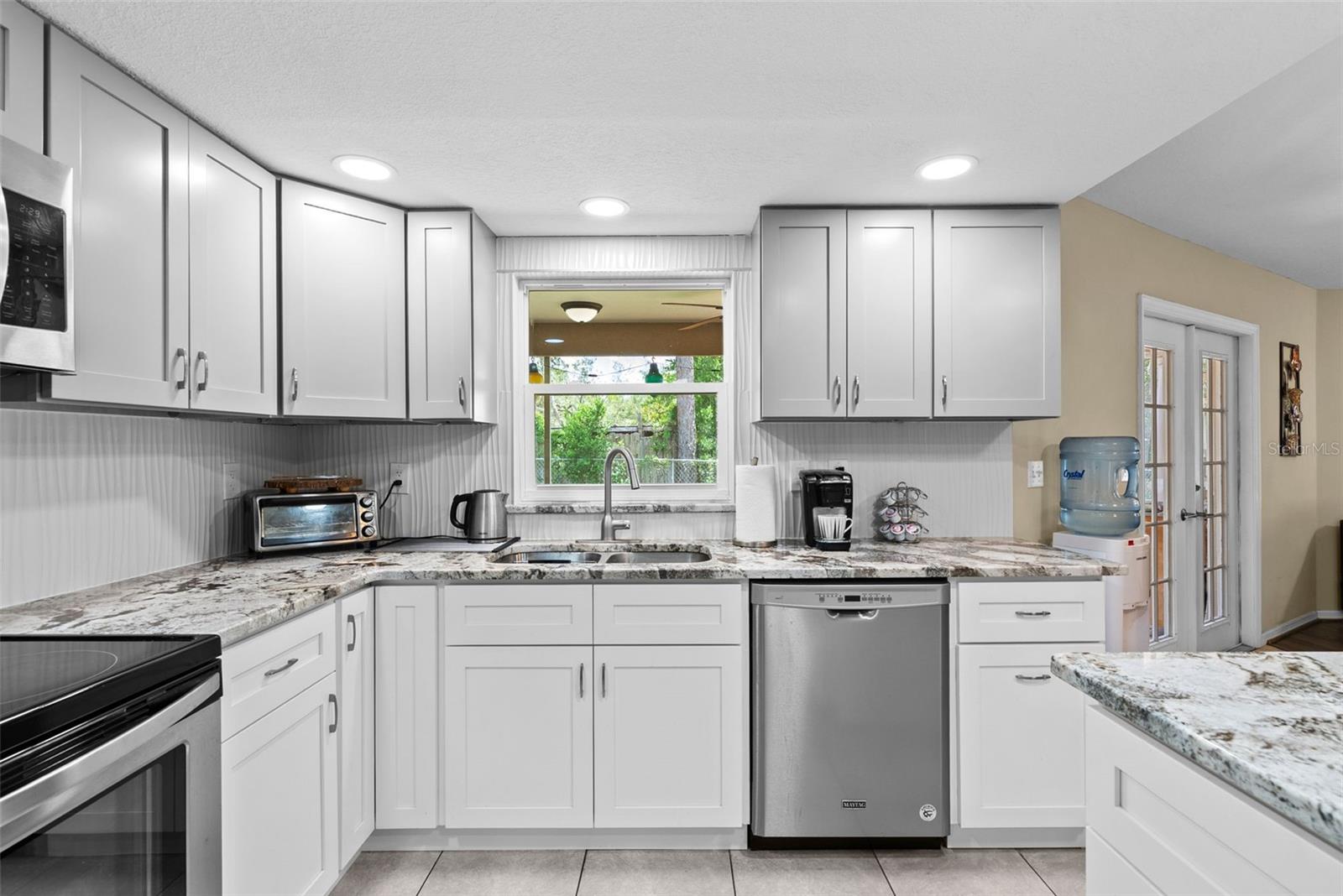 7466 APACHE TRL, SPRING HILL, FL — photo 17