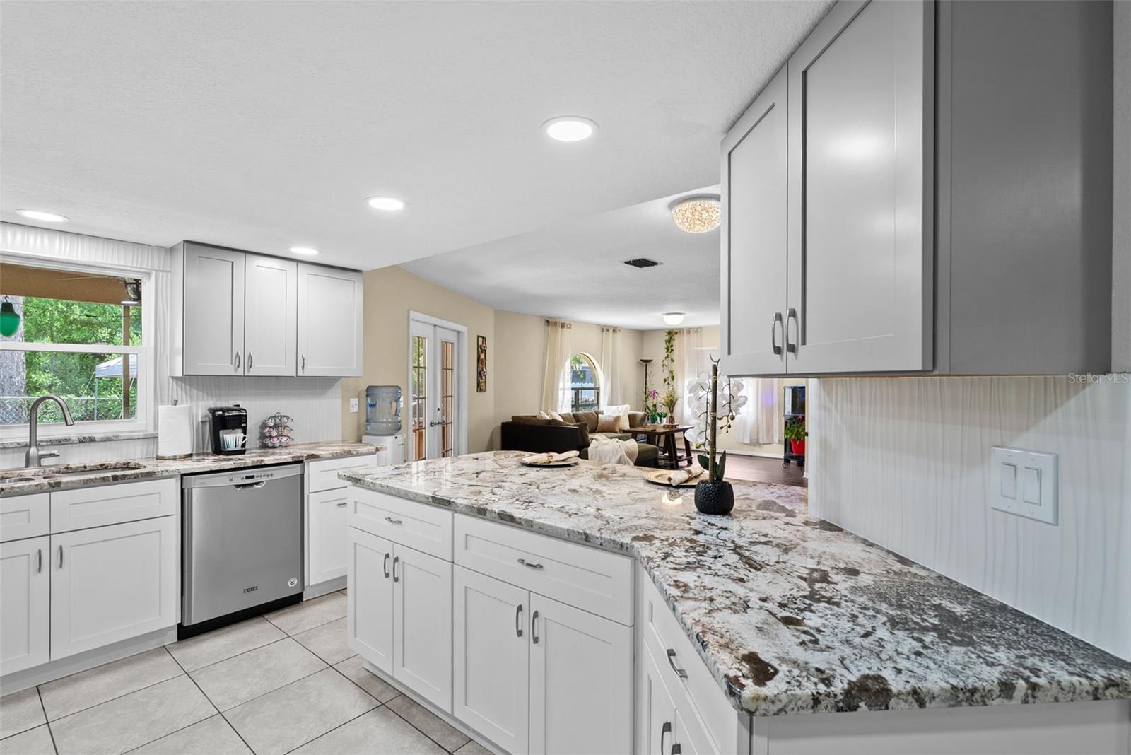 7466 APACHE TRL, SPRING HILL, FL — photo 21