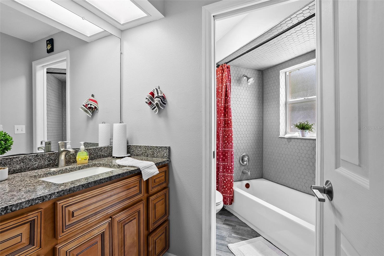 7466 APACHE TRL, SPRING HILL, FL — photo 35