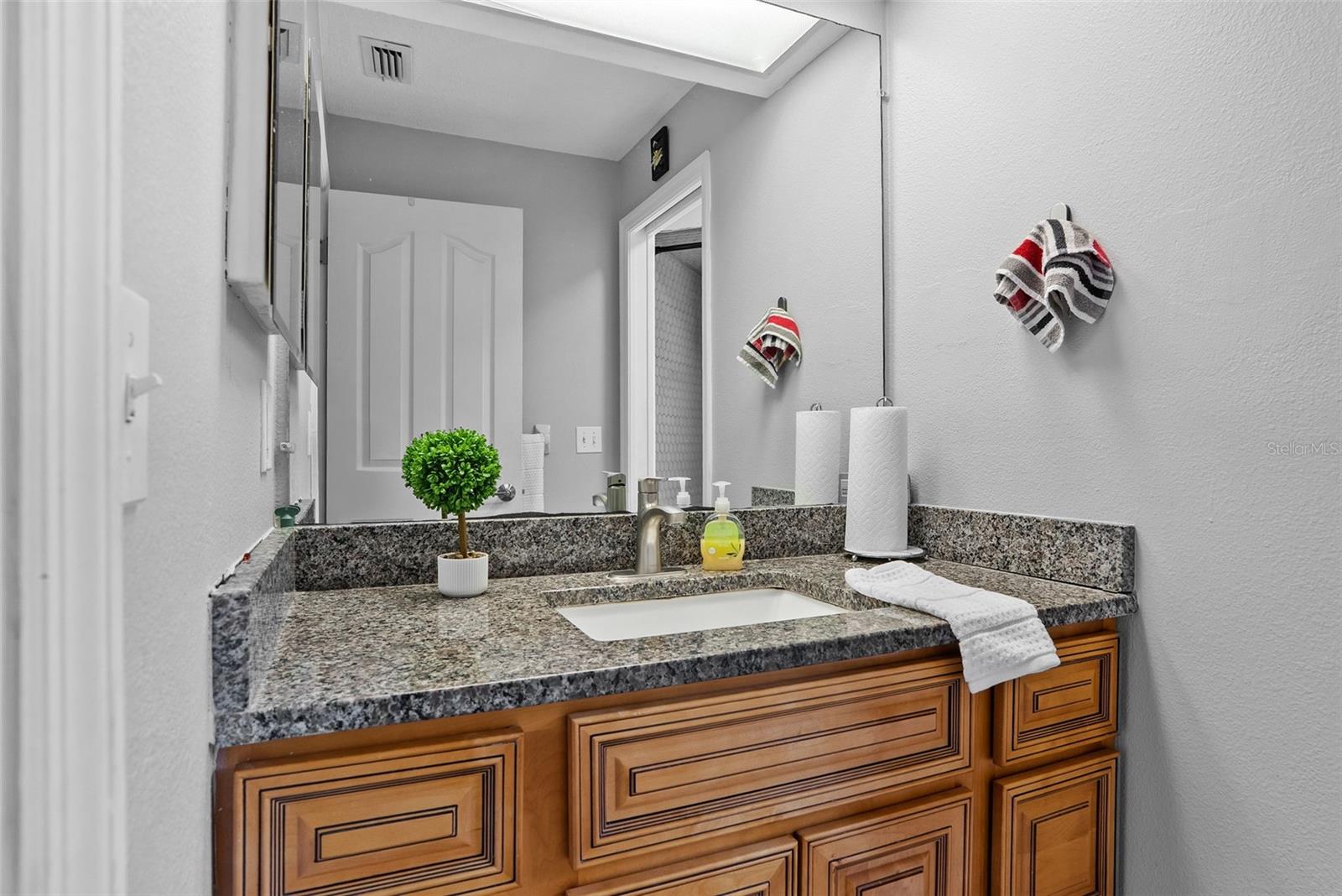 7466 APACHE TRL, SPRING HILL, FL — photo 36