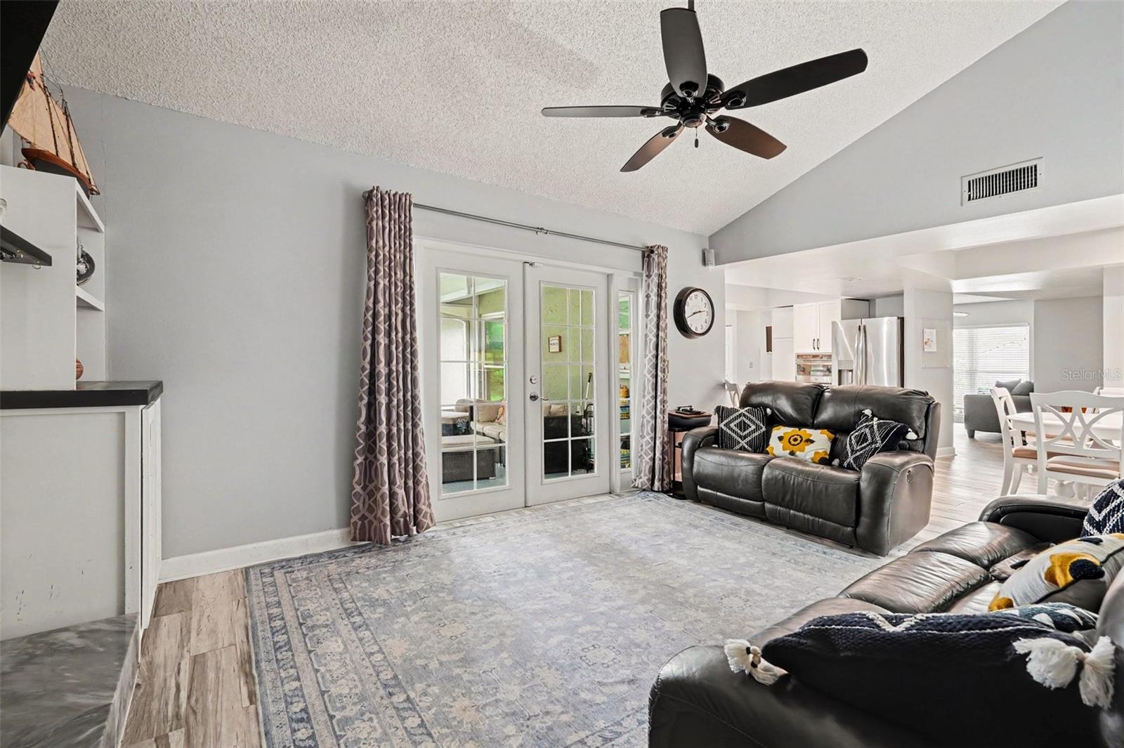 9303 ROLLING RIDGE PL, TAMPA, FL — photo 2