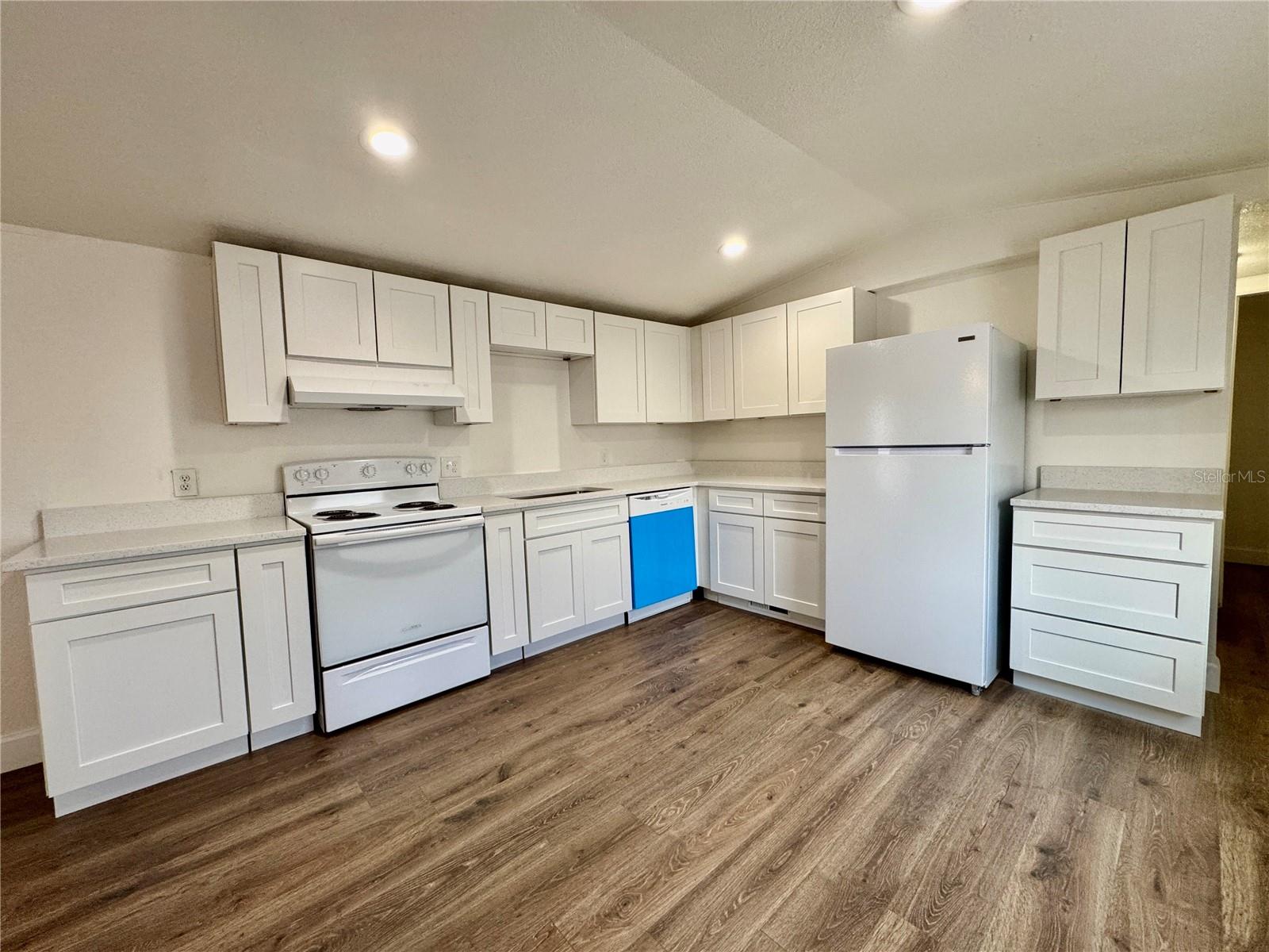 112 LAURETI LN, LAKE WALES, FL