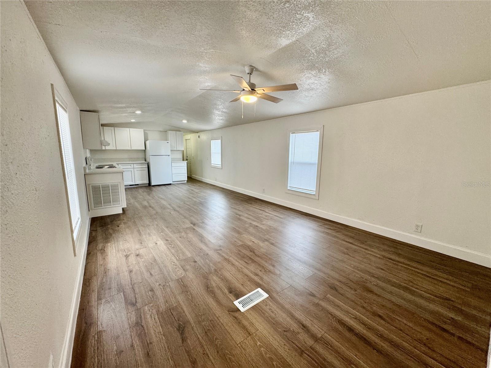 112 LAURETI LN, LAKE WALES, FL — photo 3