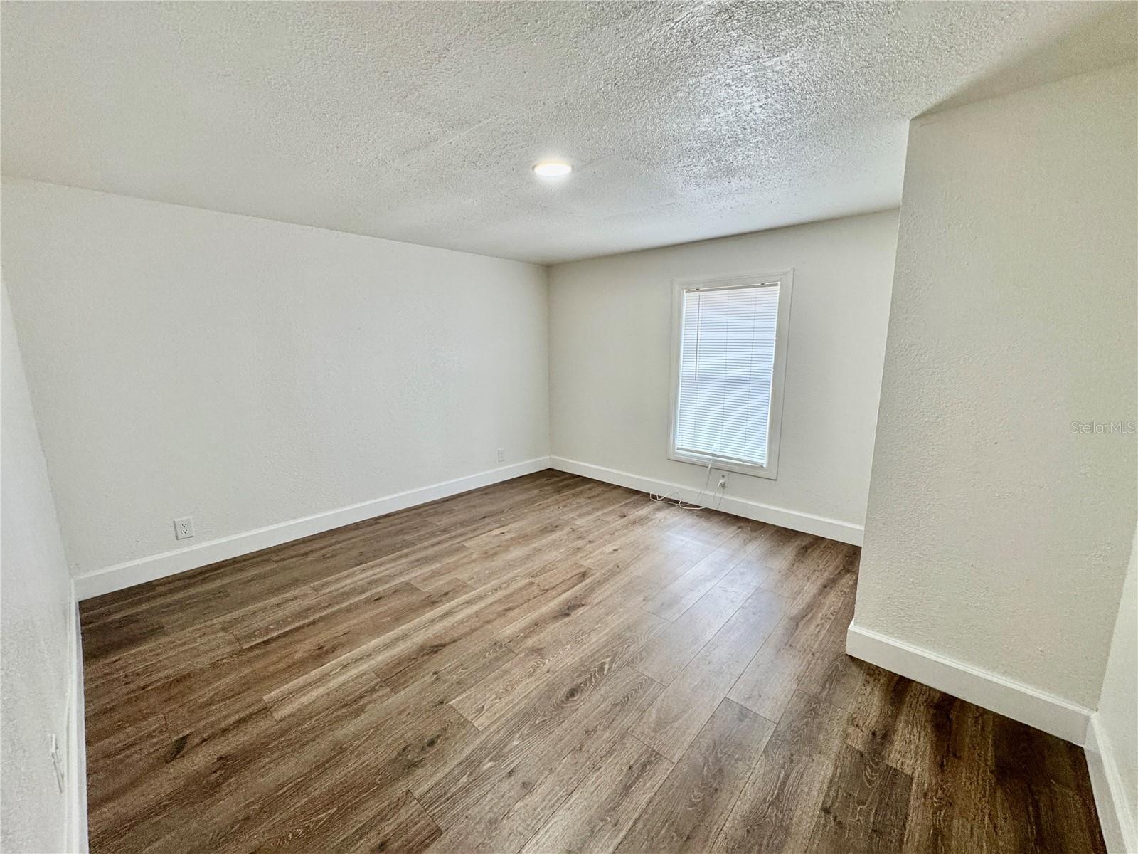 112 LAURETI LN, LAKE WALES, FL — photo 9