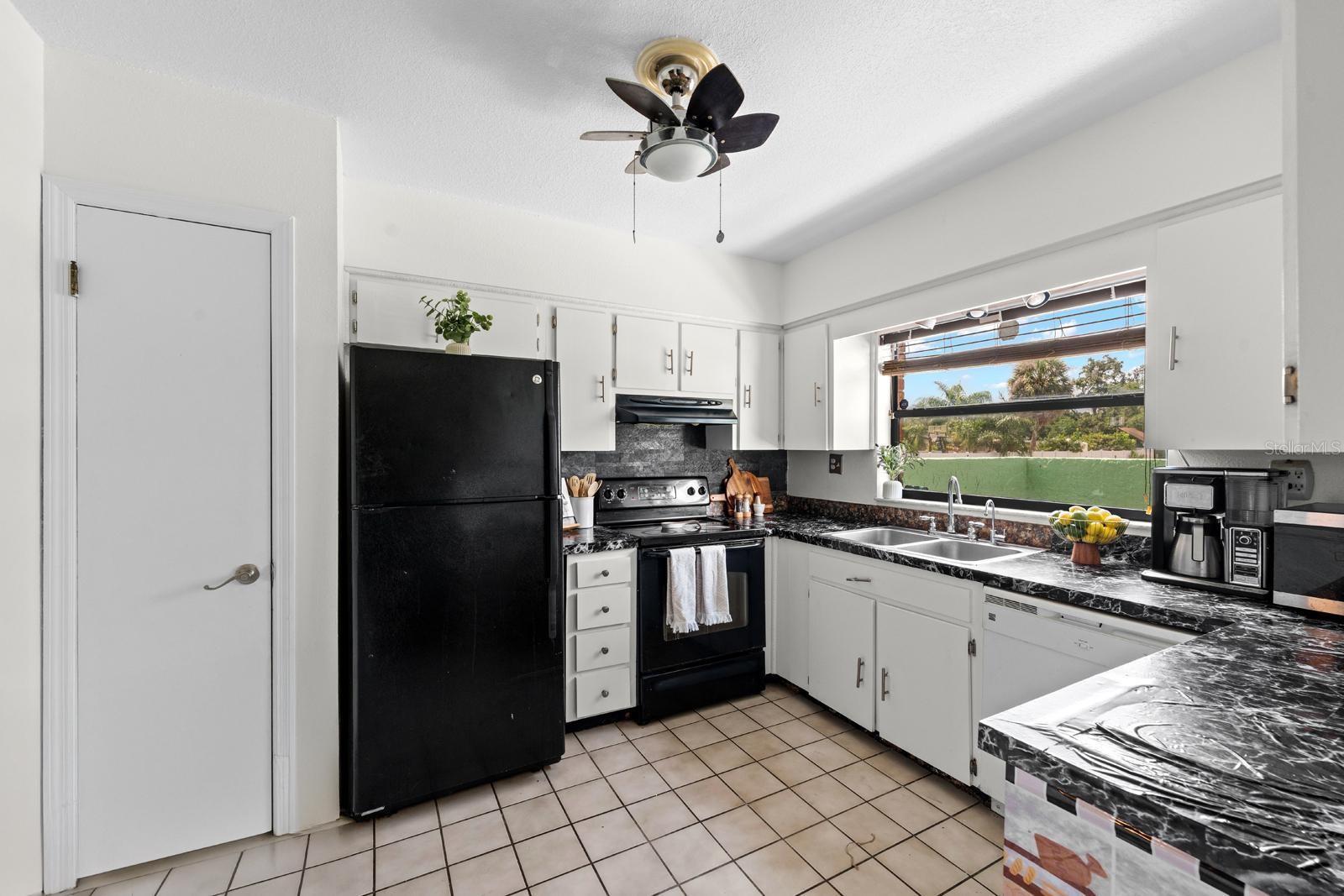 5220 BLANE DR, TEMPLE TERRACE, FL — photo 8