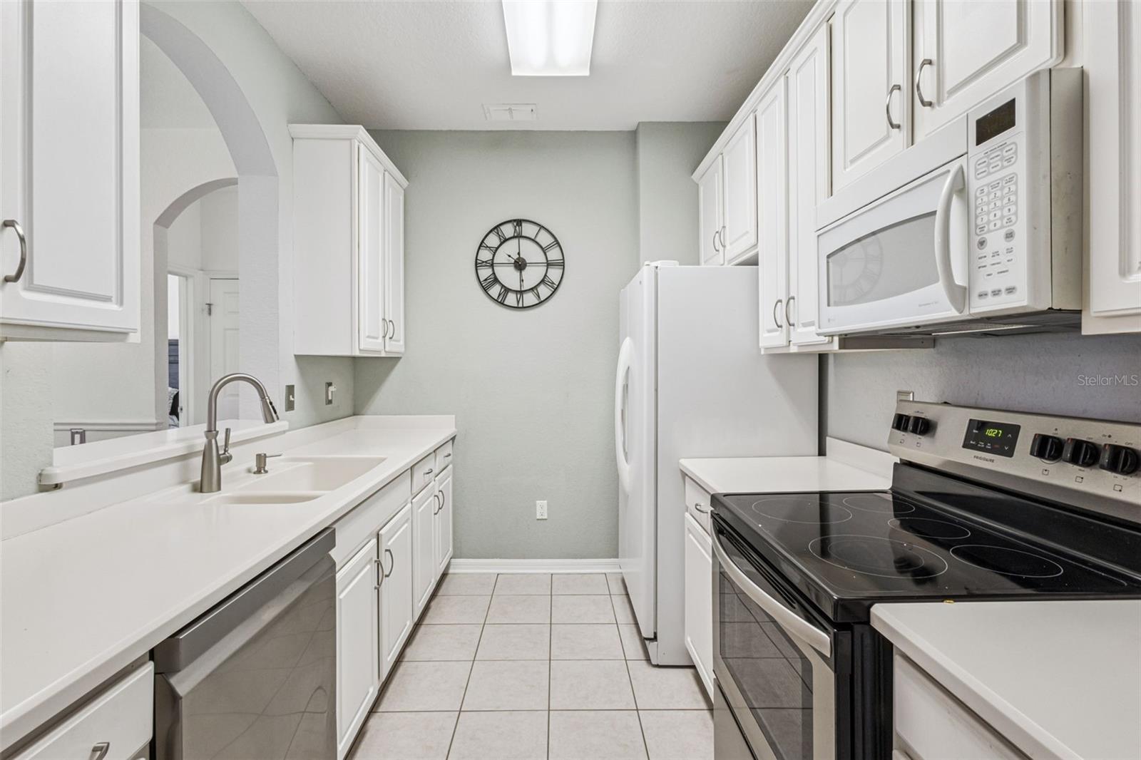 8300 PORTOFINO DR #102, DAVENPORT, FL — photo 6