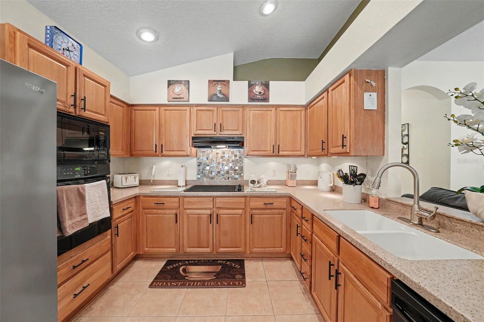12337 ROSE HAVEN BLVD, NEW PORT RICHEY, FL — photo 18