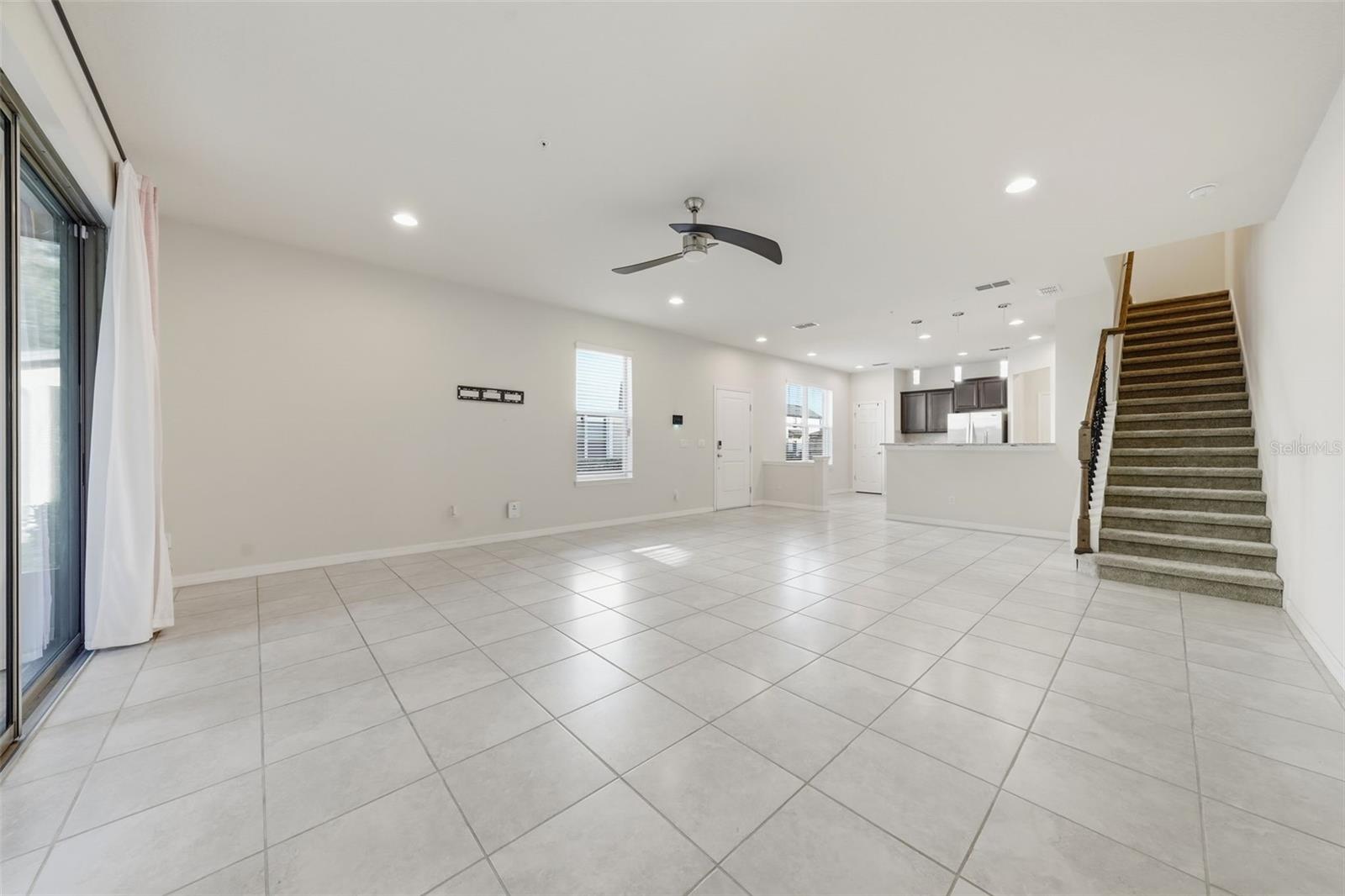 1096 PAVIA DR, APOPKA, FL — photo 6