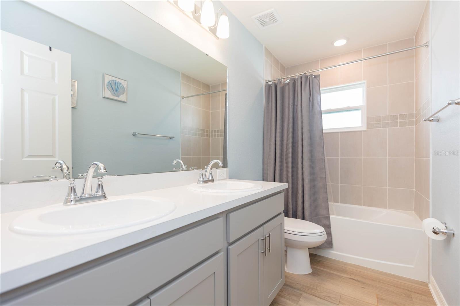 35171 CRESCENT CREEK DR, ZEPHYRHILLS, FL — photo 21