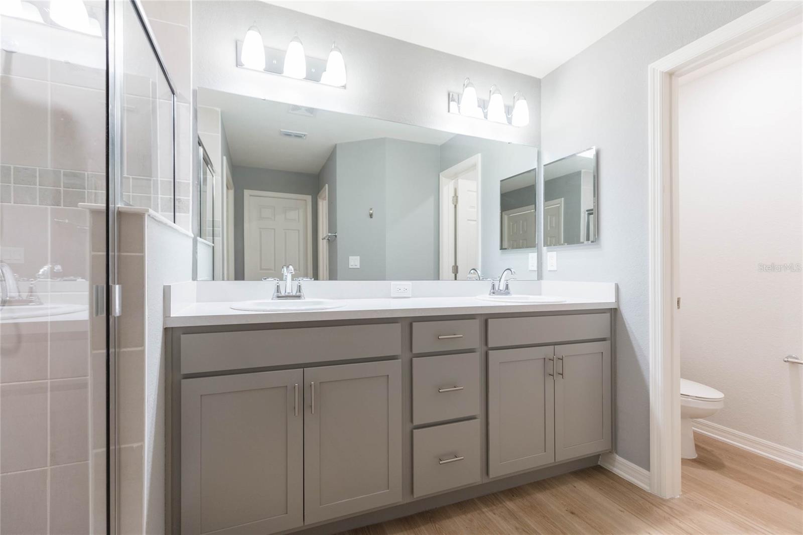 35171 CRESCENT CREEK DR, ZEPHYRHILLS, FL — photo 28
