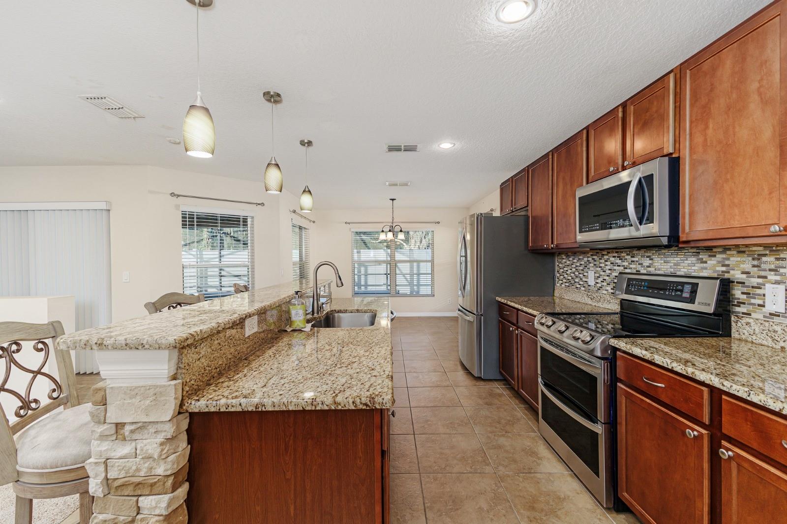 7233 WAKEVIEW DR, DAVENPORT, FL — photo 9