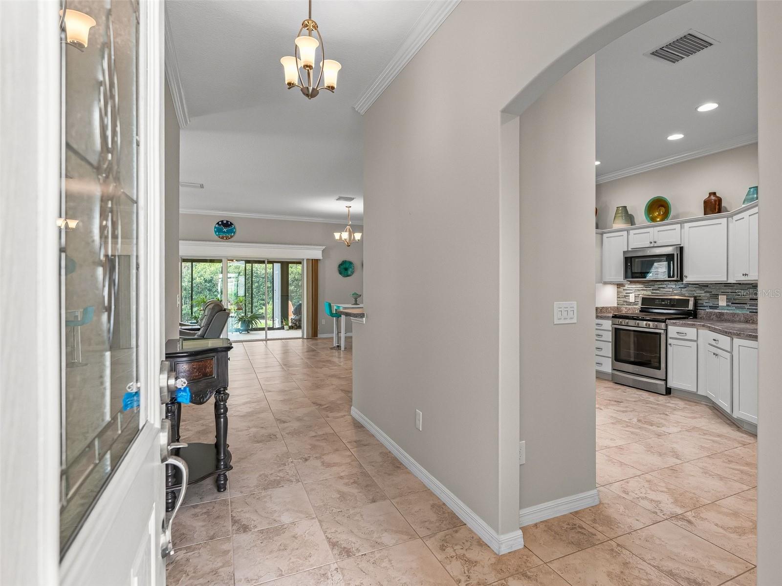 2716 LYALL LOOP, THE VILLAGES, FL — photo 11
