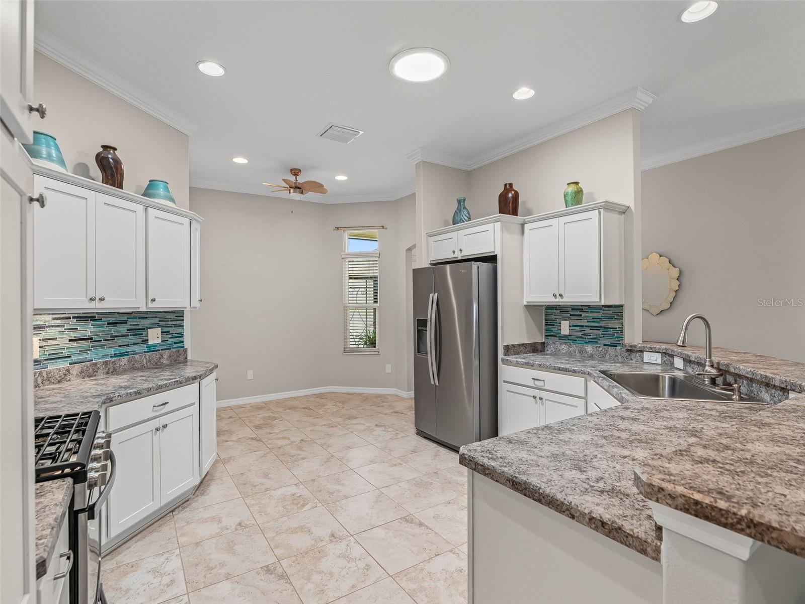 2716 LYALL LOOP, THE VILLAGES, FL — photo 13
