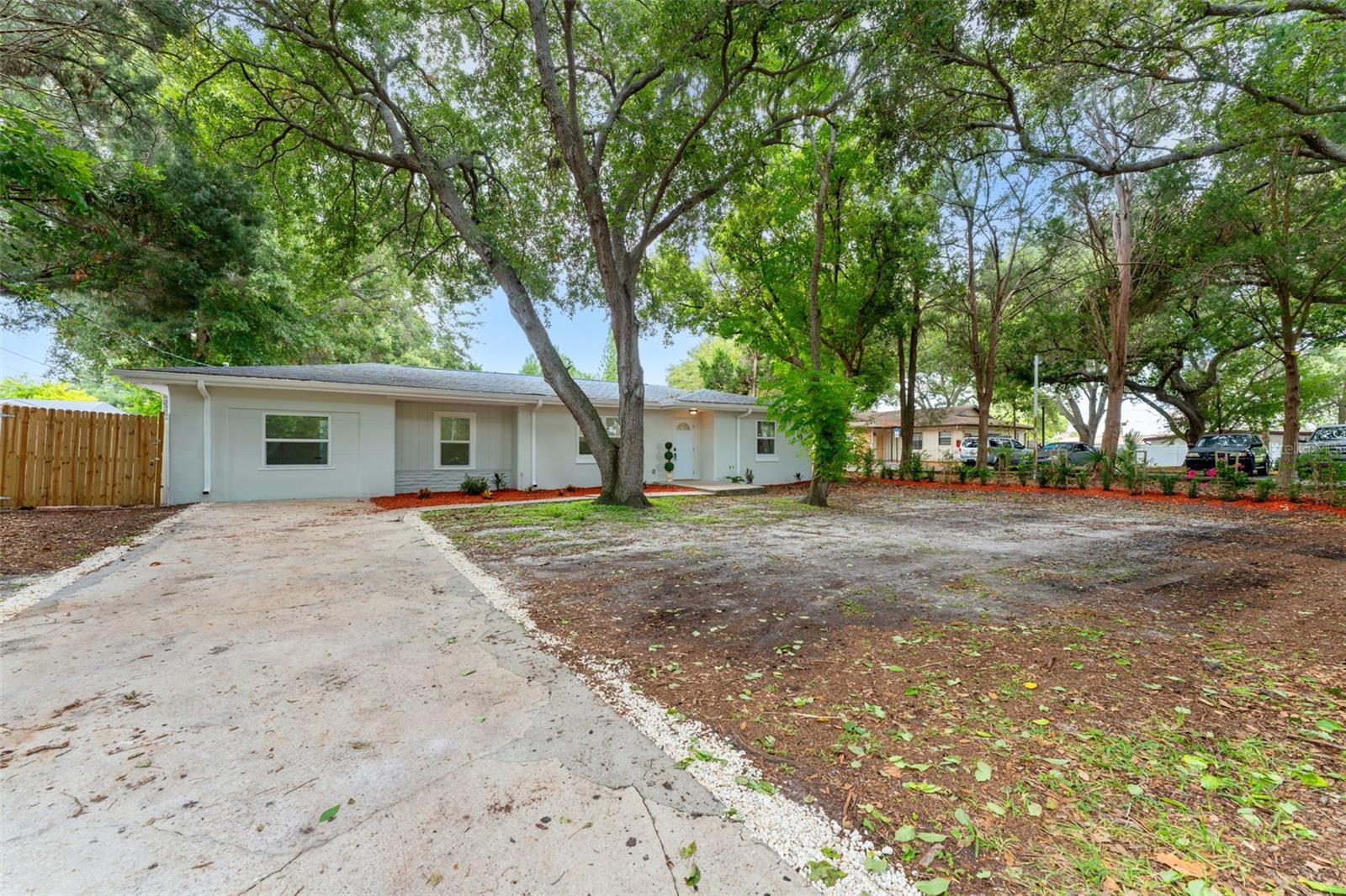 264 14TH ST NW, LARGO, FL