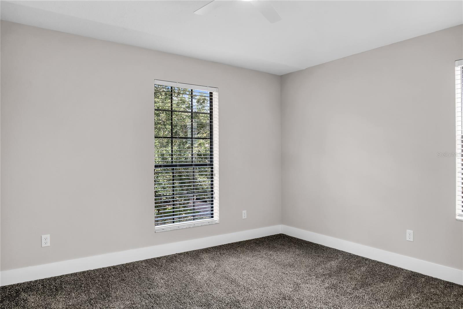 563 LAKE DAVENPORT CIR, DAVENPORT, FL — photo 33