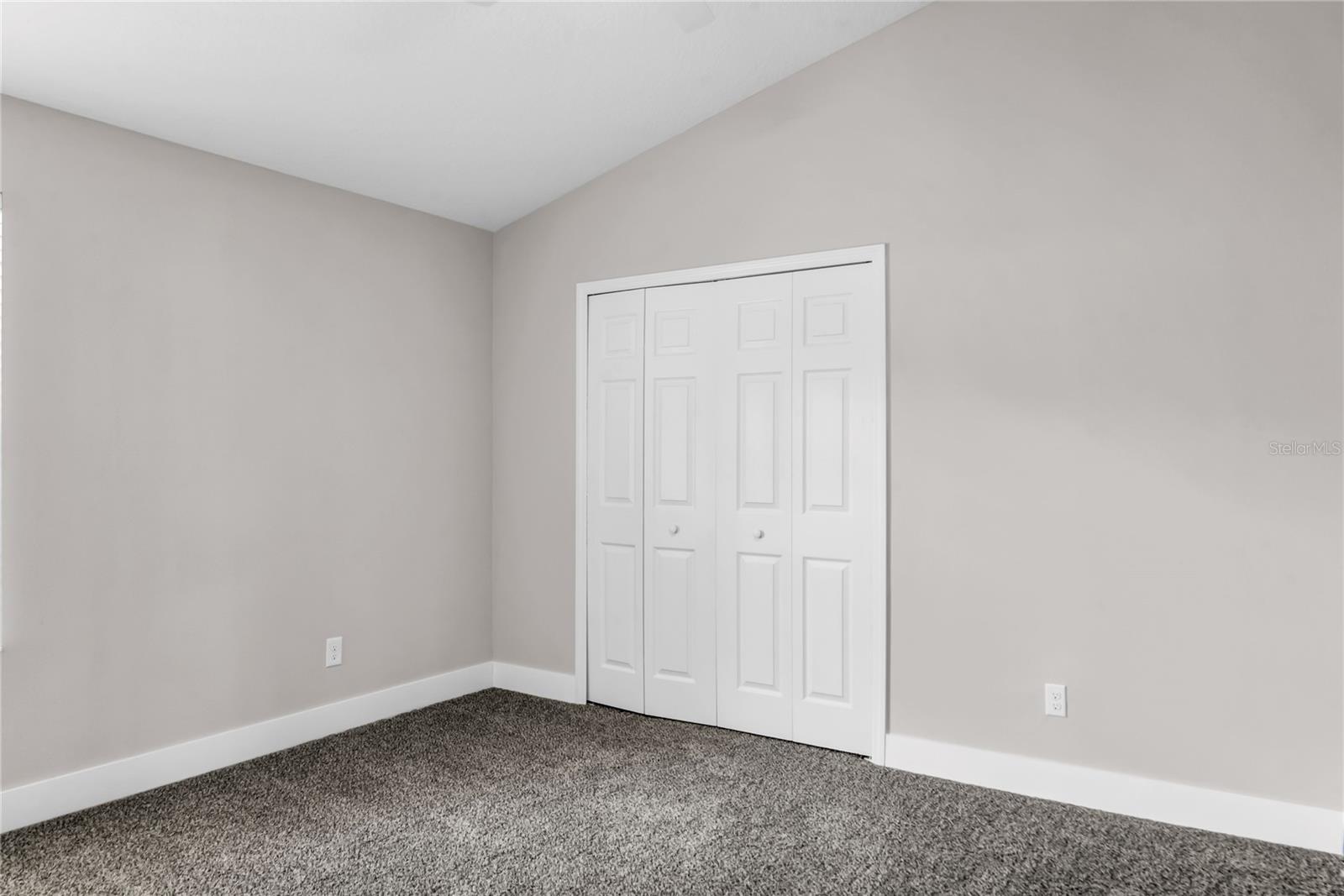 563 LAKE DAVENPORT CIR, DAVENPORT, FL — photo 35