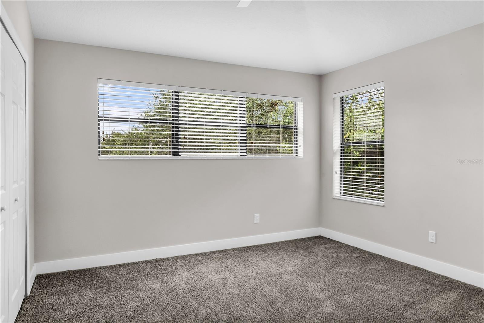 563 LAKE DAVENPORT CIR, DAVENPORT, FL — photo 38