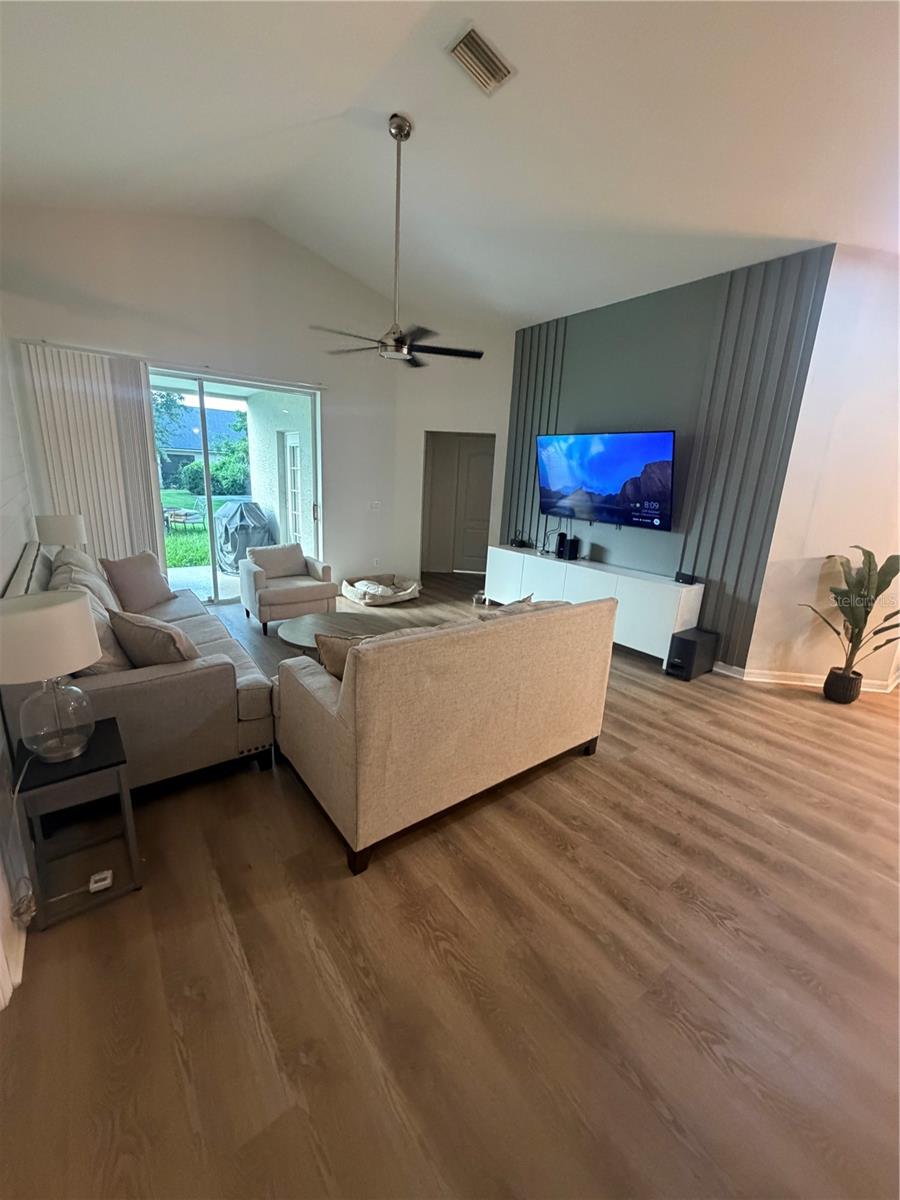 10467 LUCAYA DR, TAMPA, FL — photo 4