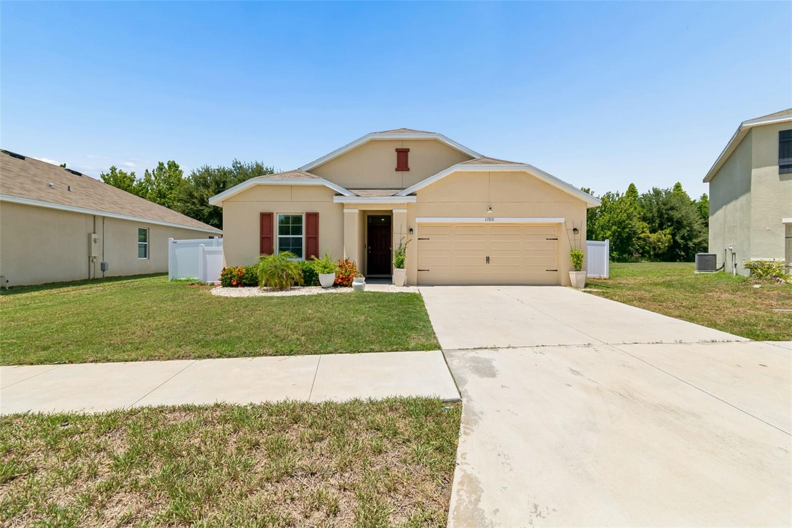 11910 LITTLE VIOLET CIR, RIVERVIEW, FL — photo 2