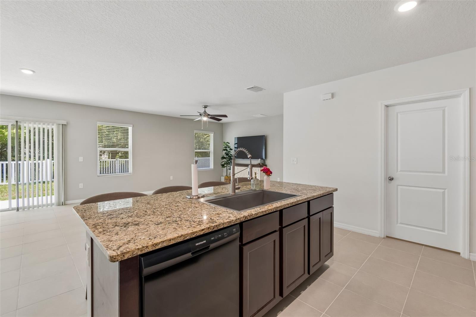 11910 LITTLE VIOLET CIR, RIVERVIEW, FL — photo 9