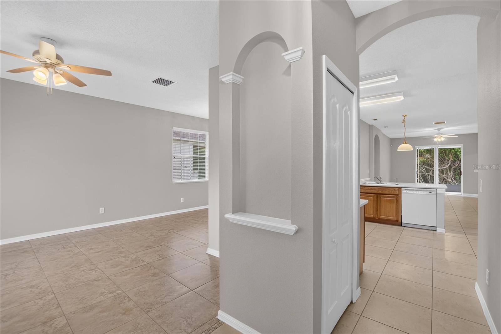 11339 VILLAGE BROOK DR, RIVERVIEW, FL — photo 4